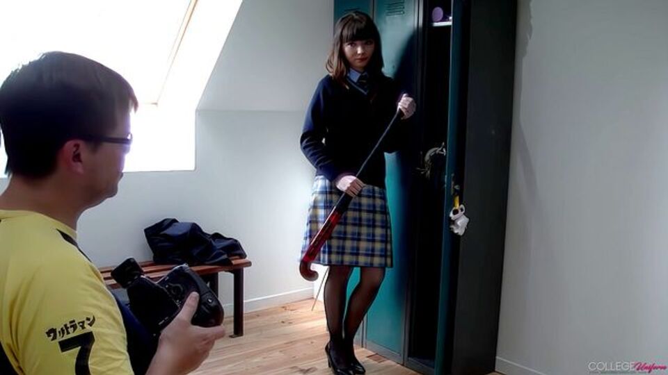 Well-made mademoiselle's behind the escenes video