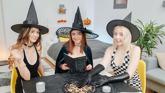 Altera Pars y Kira Viburn en pornografía de gratis de Beauty Angels