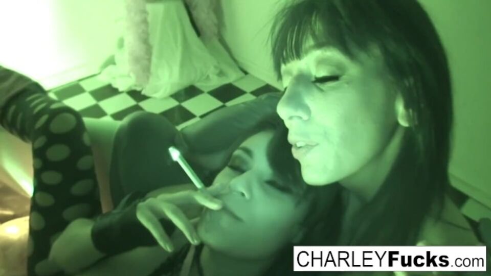 Charley Chase et Alia Janine dans film mature de PUBA