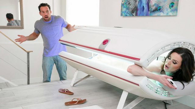 त्रुटिहीन Kendra Lust में ब्लोजॉब xxx