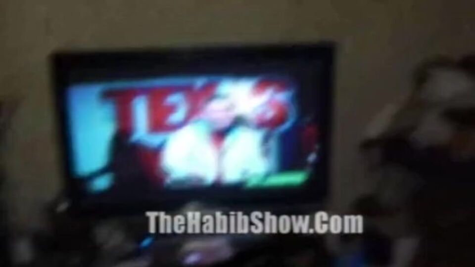 Empregada em ébano pornografia no The Habib Show