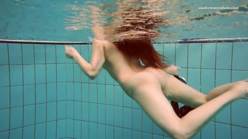 Underwater Show - toma de rubia