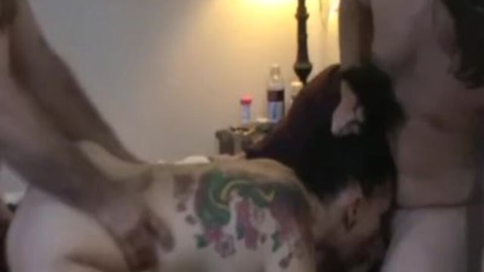 Sesso tatuaggi con fiorente bambolina di Homegrown Video