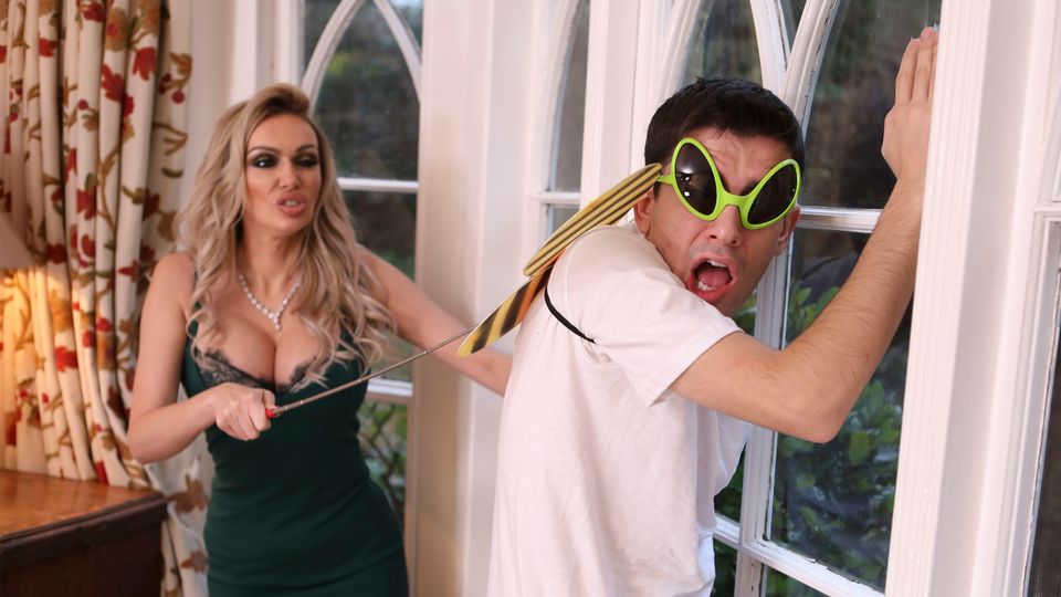 De quatro clipe com mágica Amber Jayne do Lil Humpers