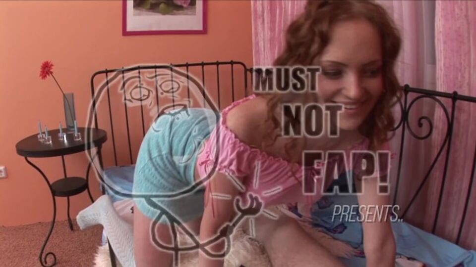 Liebesdame in Rothaarige XXX-Clip von Must Not Fap