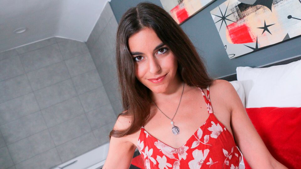 Bellina Arielle Faye - oscenità a pecora - Teens Do Porn