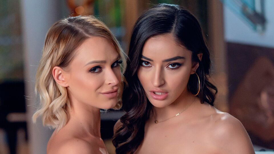 Cherry Pimps präsentiert Emma Hix und Emily Willis's Teenie Porno