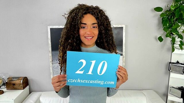 La stupéfiante Capri Lmonde dans vidéo missionaire