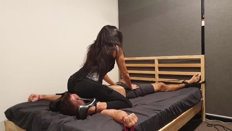 Film seduta in faccia con lasciva FunAussieCouple di Verified Amateurs