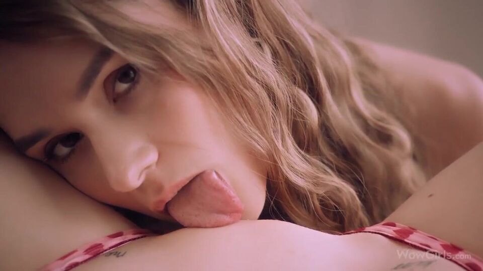 WOW Girls - filmato ragazzina