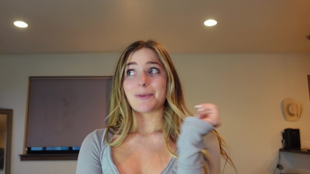 The Princess Jess in video bionda di Verified Amateurs