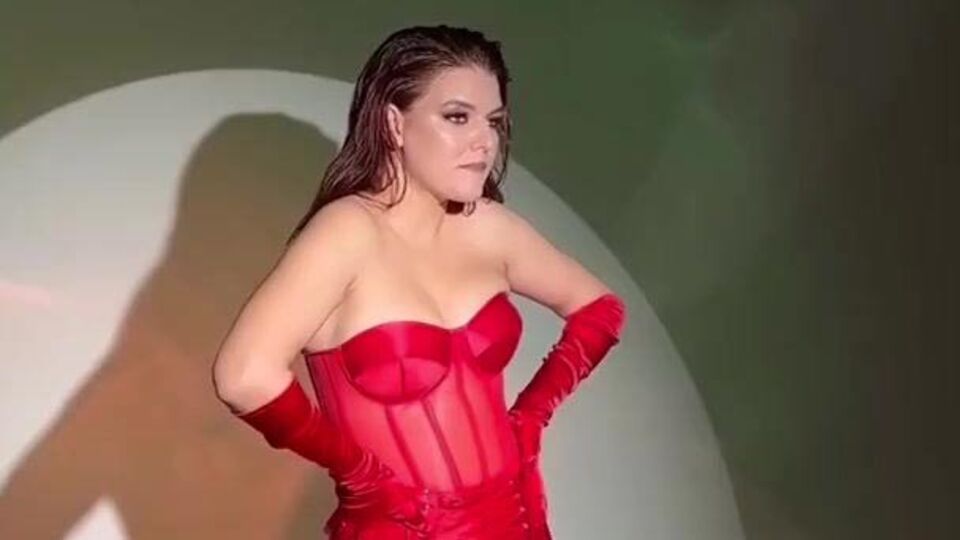 Xxx de modelo protagonizado por la delicada ninfómana