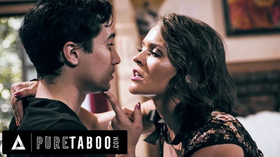 Pure Taboo - azione sborra sulla figa