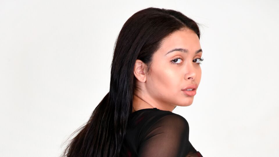 Selvagem Aaliyah Hadid estrelando em adolescente pornô