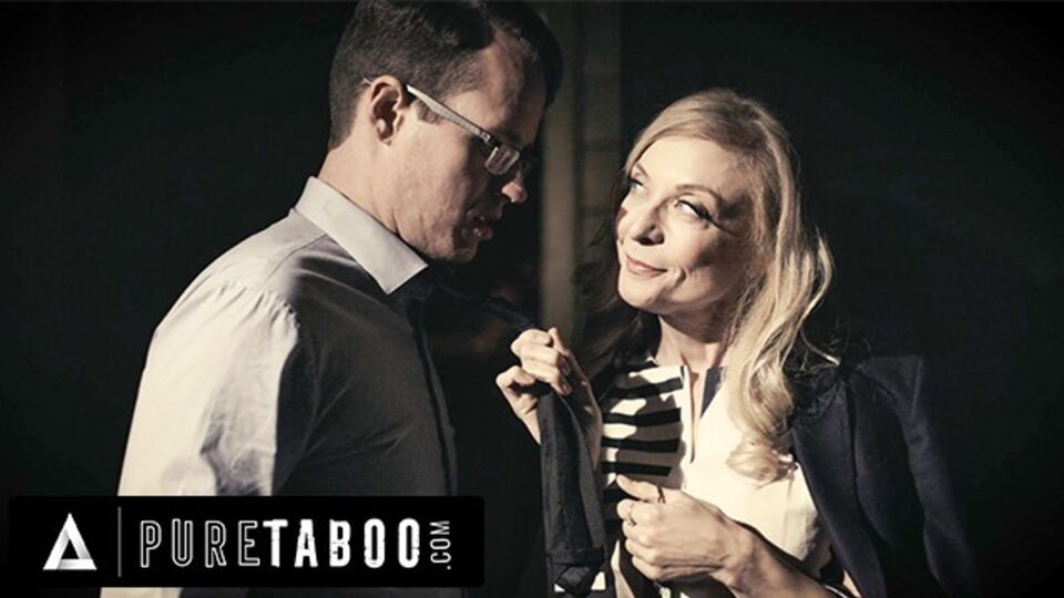 Video sborra con ammaliante Nina