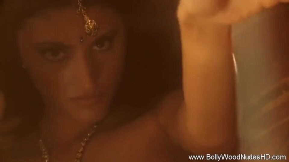 Bollywood scene with good-looking girlfriend from Bollywood Nudes HD