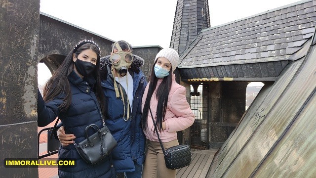 Immoral Family - handjob sex