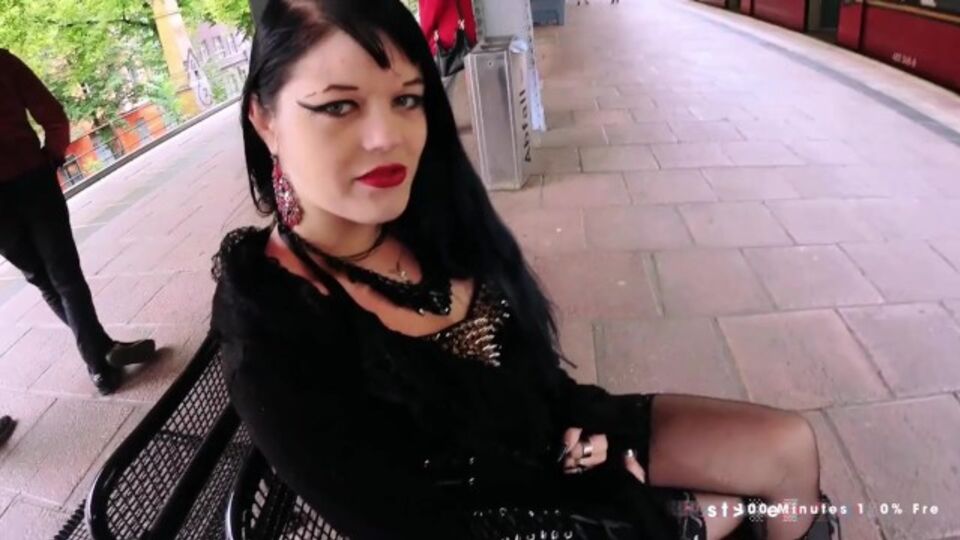 Porno con la zorrita jovencita con morena de Steven Shame