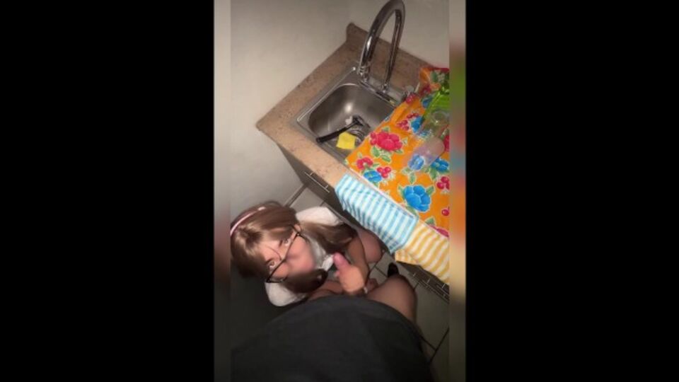 La sofisticada SexysHomeMade - vídeo de fantasía con familia política - Verified Amateurs