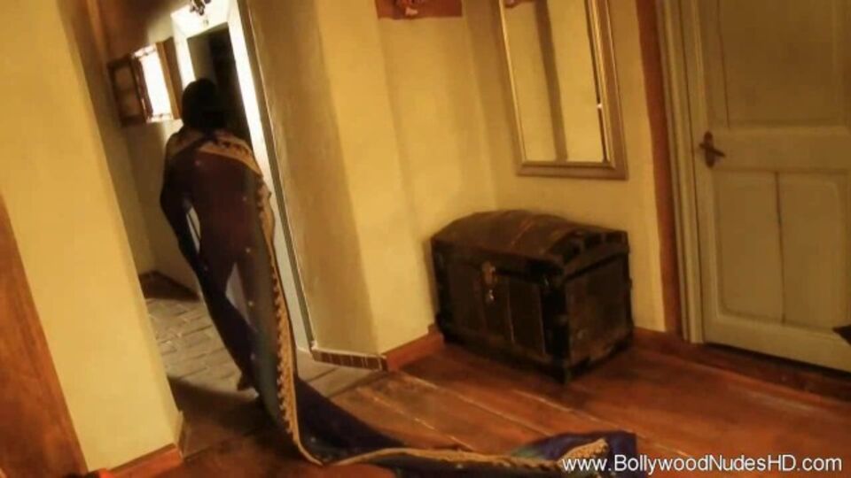 Desi clip with glamour Mysterious from Bollywood Nudes HD