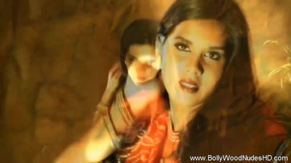 Bollywood Nudes HD - indian dirt