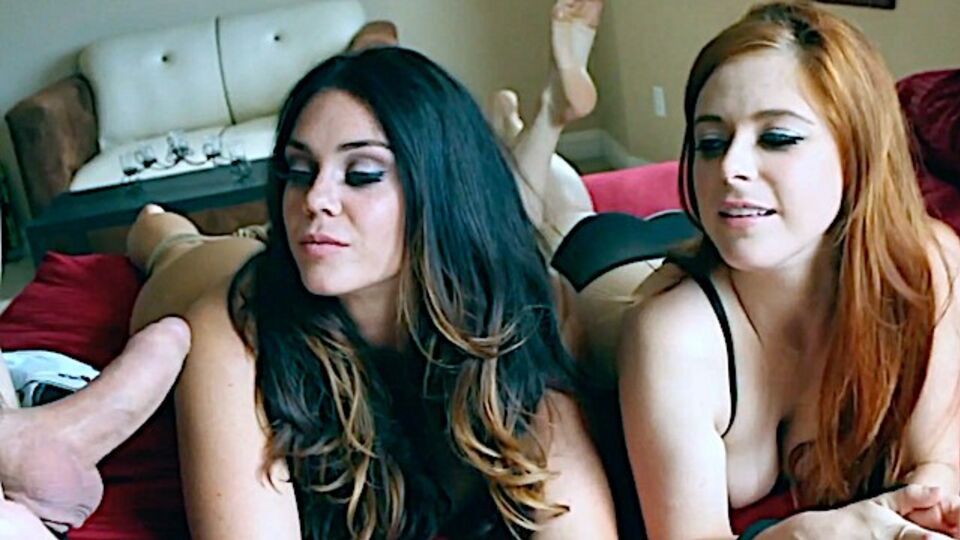 Xxx BDSM con tenerissima Alison e Penny
