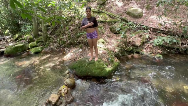 अच्छी तरह से आनुपातिक Saraymike का फुहारना अश्लील साहित्य