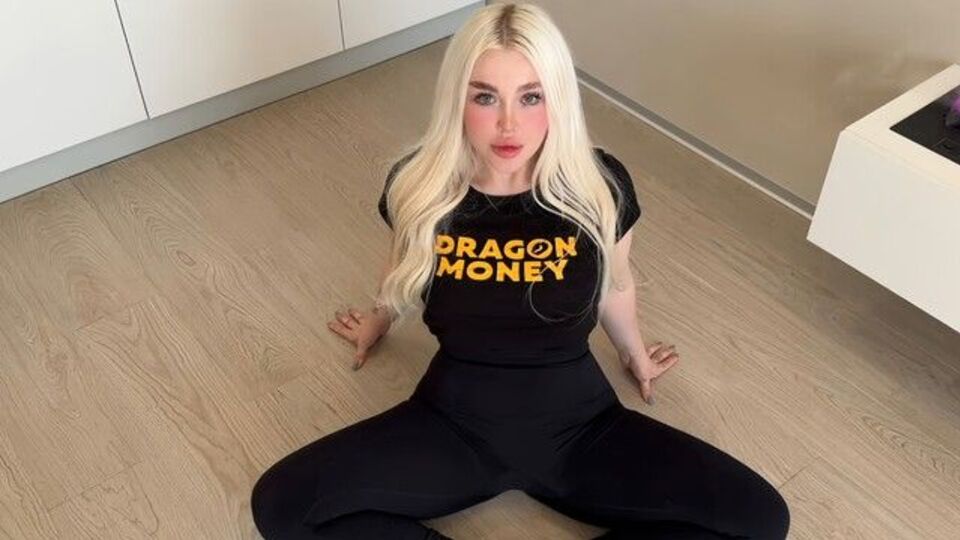 Xxx culo grande con notevole Blondessa
