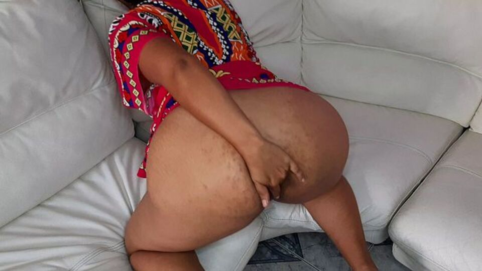 Sofisticata HotFamilySex partecipa in riprese fantasia con i nuovi membri della famiglia