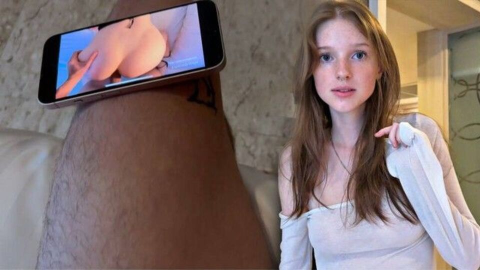 Kuporovaa Krupa en adelanto de rudo de Verified Amateurs