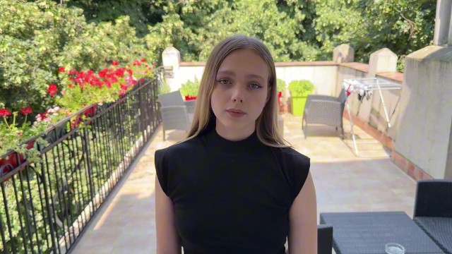 Stupefacente Arisha Mills in video college