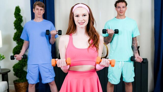 Mira xxx con la húmeda Harley Love