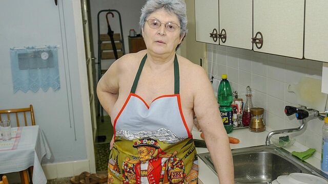 La obscena Gerlinde en rodaje de con curvas