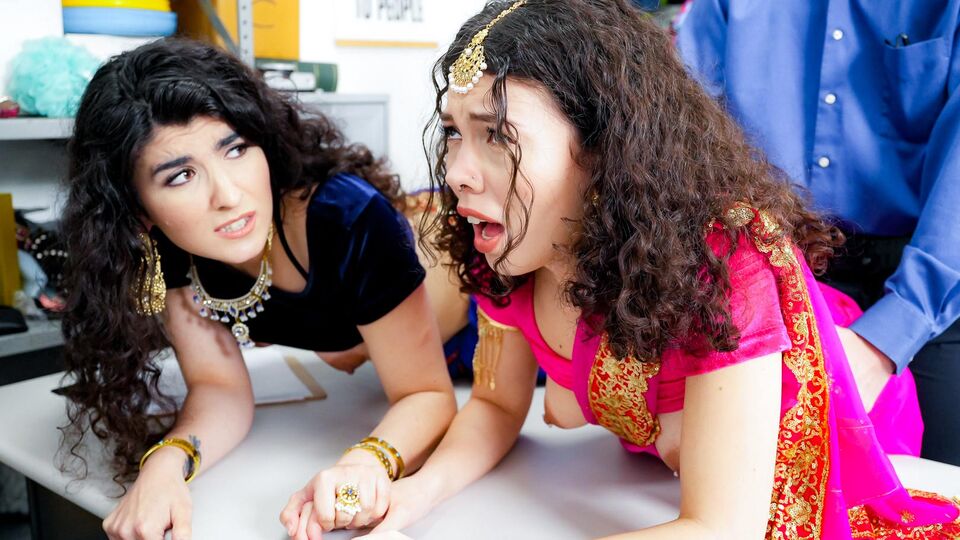 Azione cowgirl con adulante Satine e Nikki