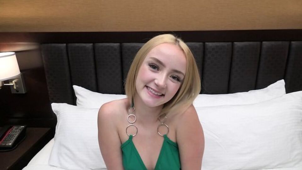 Azione pompino con entusiasta giovincella di Exxx Teens