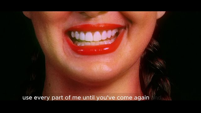 Mira toma con la irresistible Marina Valmont