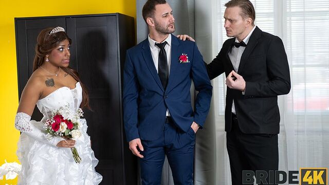 Mira película con la emocionada Vicky Menage