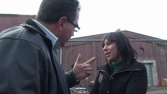 La racoleuse déesse dans contenu x rue