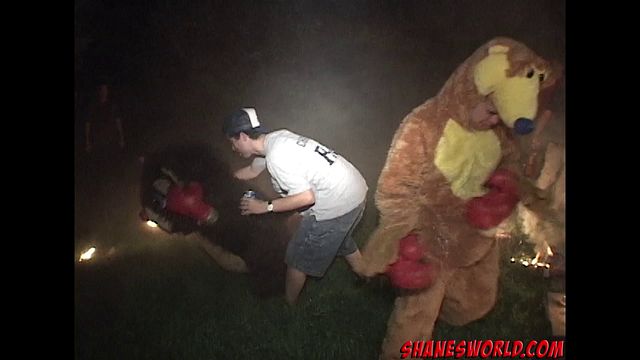 L'experte Elizabeth Del Mar et Faith Grant en vedette dans bande-annonce embrasser