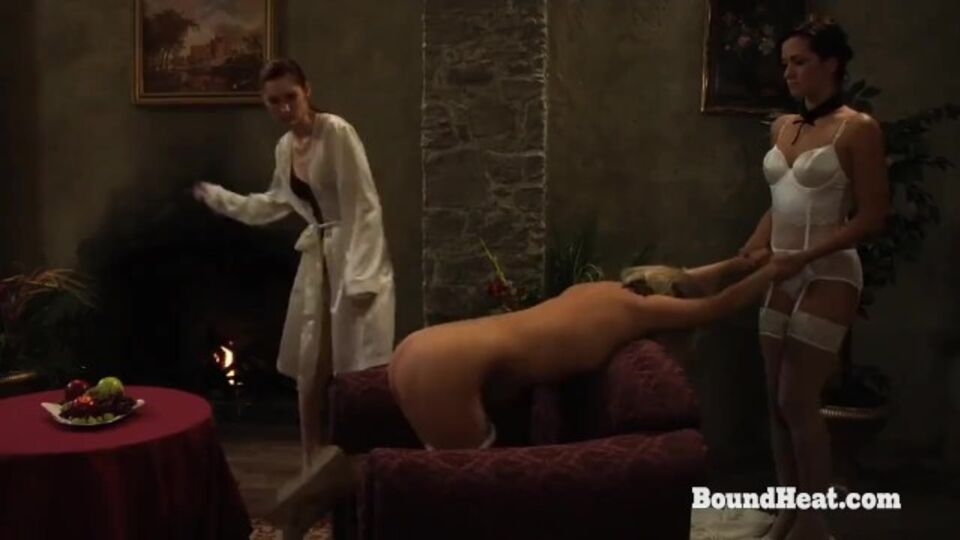 Sultry tootsie's femdom sex