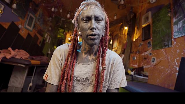 L'excitante Lily Lu - clip star du porno - Dirty Dreaz