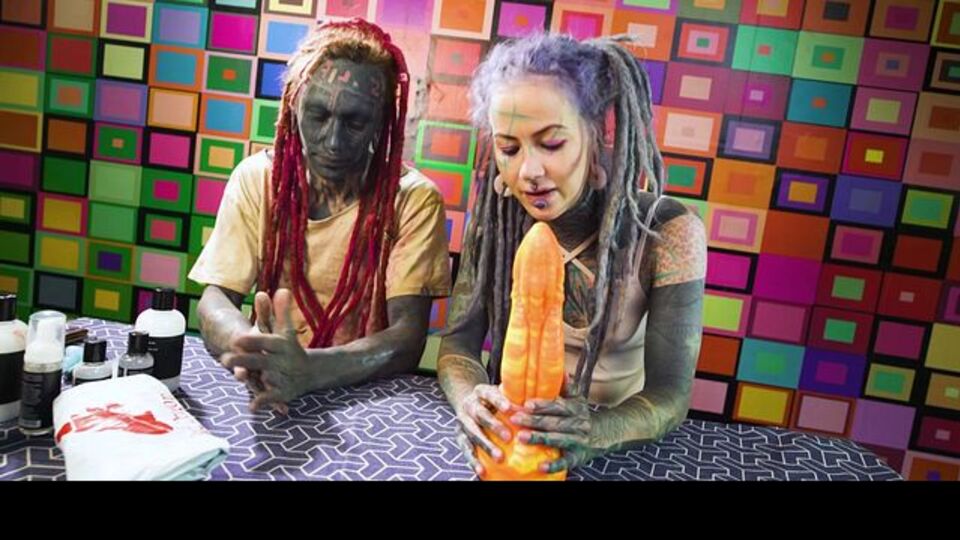 Bad dragon unboxing smut with classy Anuskatzz and Lily Lu from Dirty Dreaz