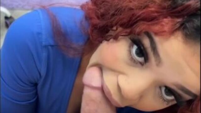 Mira clip con la afectuosa Archer Ali