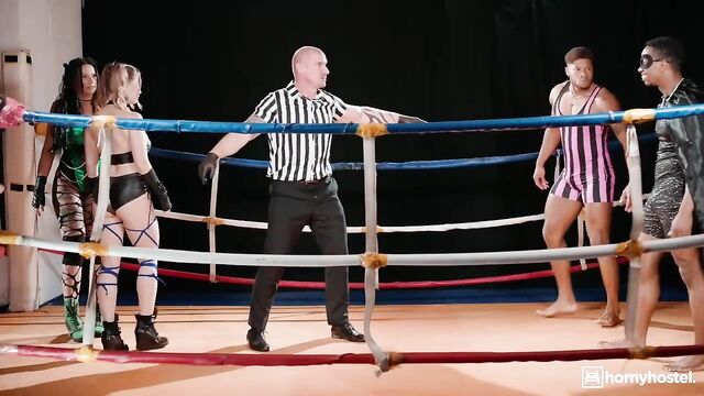 Jolee Love e Amalia Davis in xxx orale di Let'sDoeIt