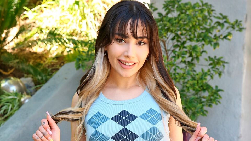 Porn World presenta riprese orale con Aria Lee