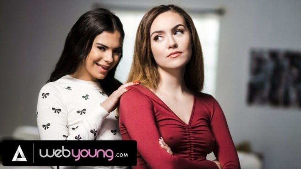 Guarda riprese di instancabile Violet Starr e Freya Parker